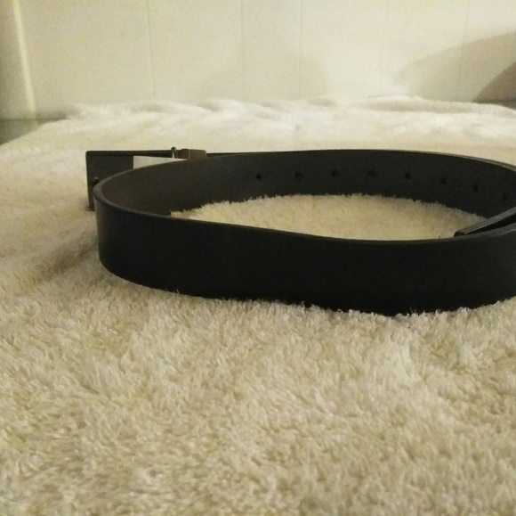 MEN TWIST REVERSIBLE GENUINE LEATHER BELT - Picture 3 of 8